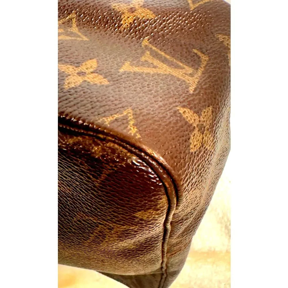 Louis Vuitton Trousse 28 Vintage Monogram Toiletry Cosmetic Pouch